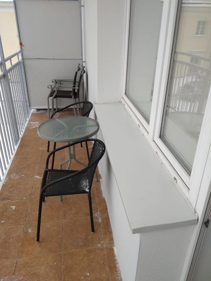 Old Town Garden Apartment Netflix Варшава Екстериор снимка